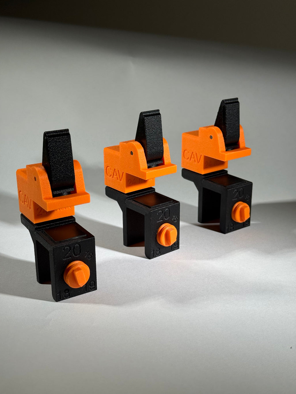 Adjustable scribe jig 16–24mm for kitchen fitters to scribe filler panels accurately